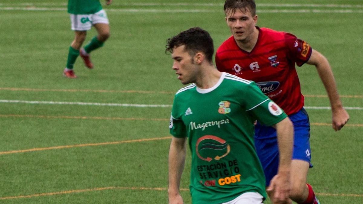 Javi González, con el Moralo en un partido ante el Diocesano, club clave también en su trayectoria.