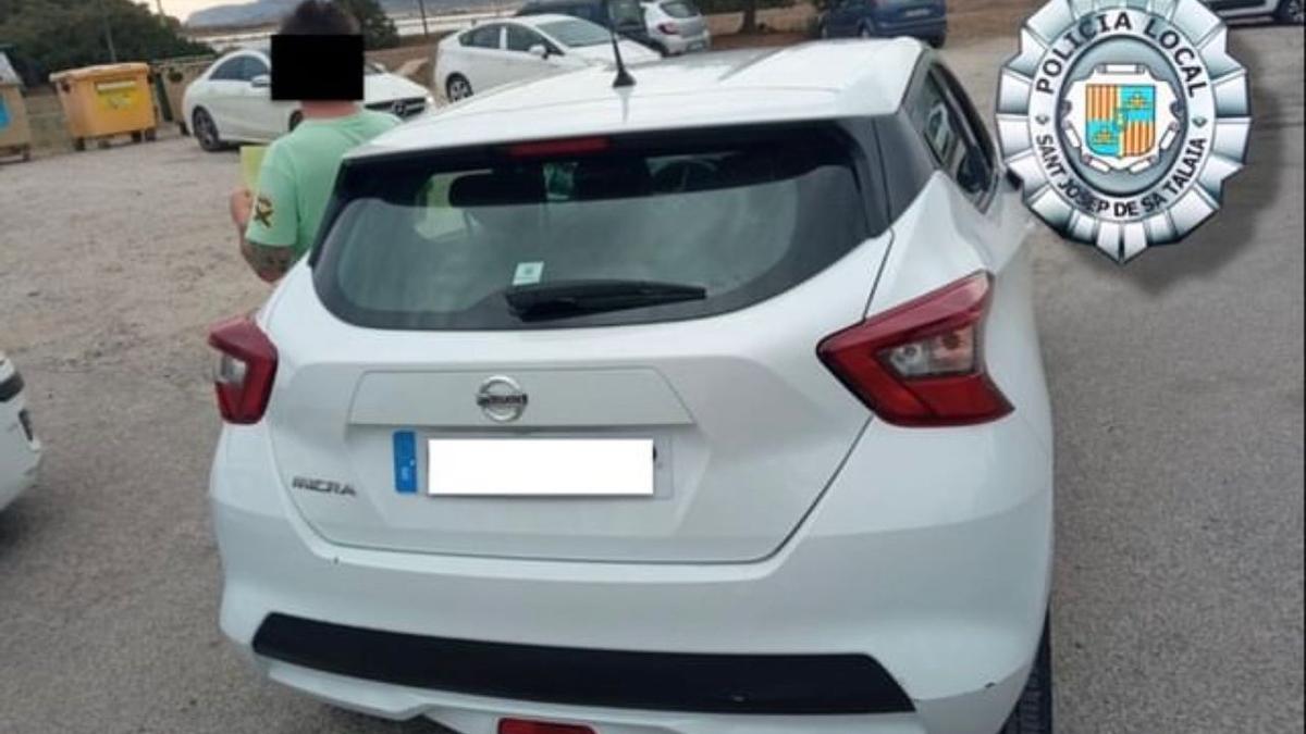 Imagen del taxi pirata en Sant Josep.