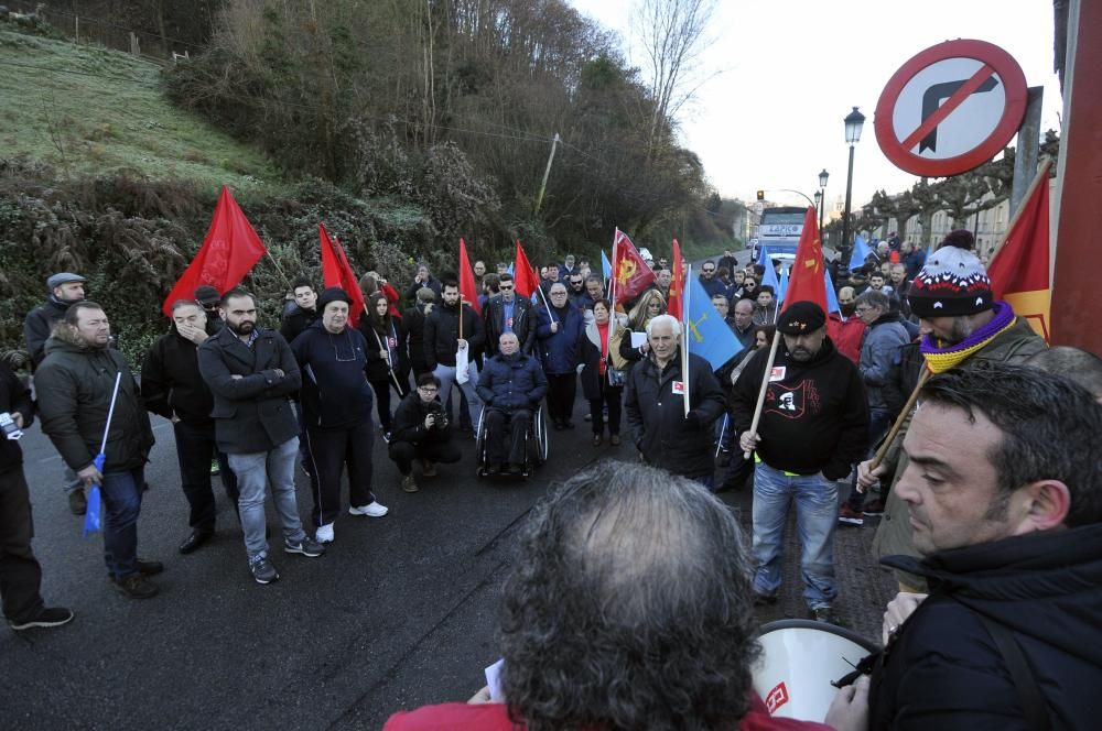 Protesta por el cierre del Pozo María Luisa