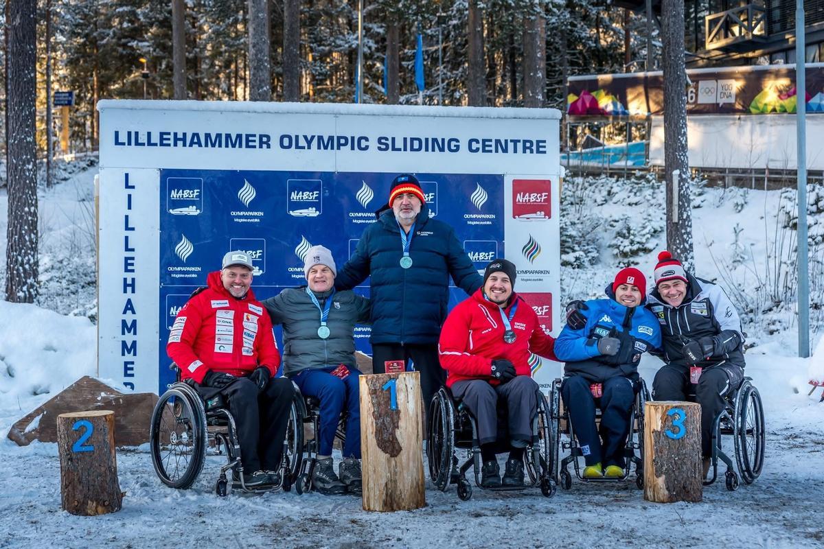 Imagen de uno de los podios que Israel Blanco, en el centro, hizo en Noruega