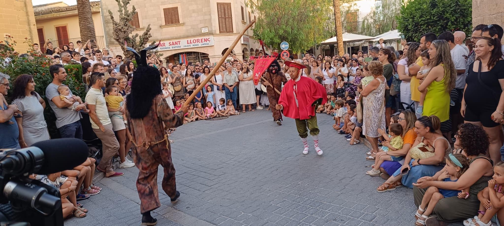 FOTOS | Las imágenes de Sant Joan 2025 en los pueblos de Mallorca