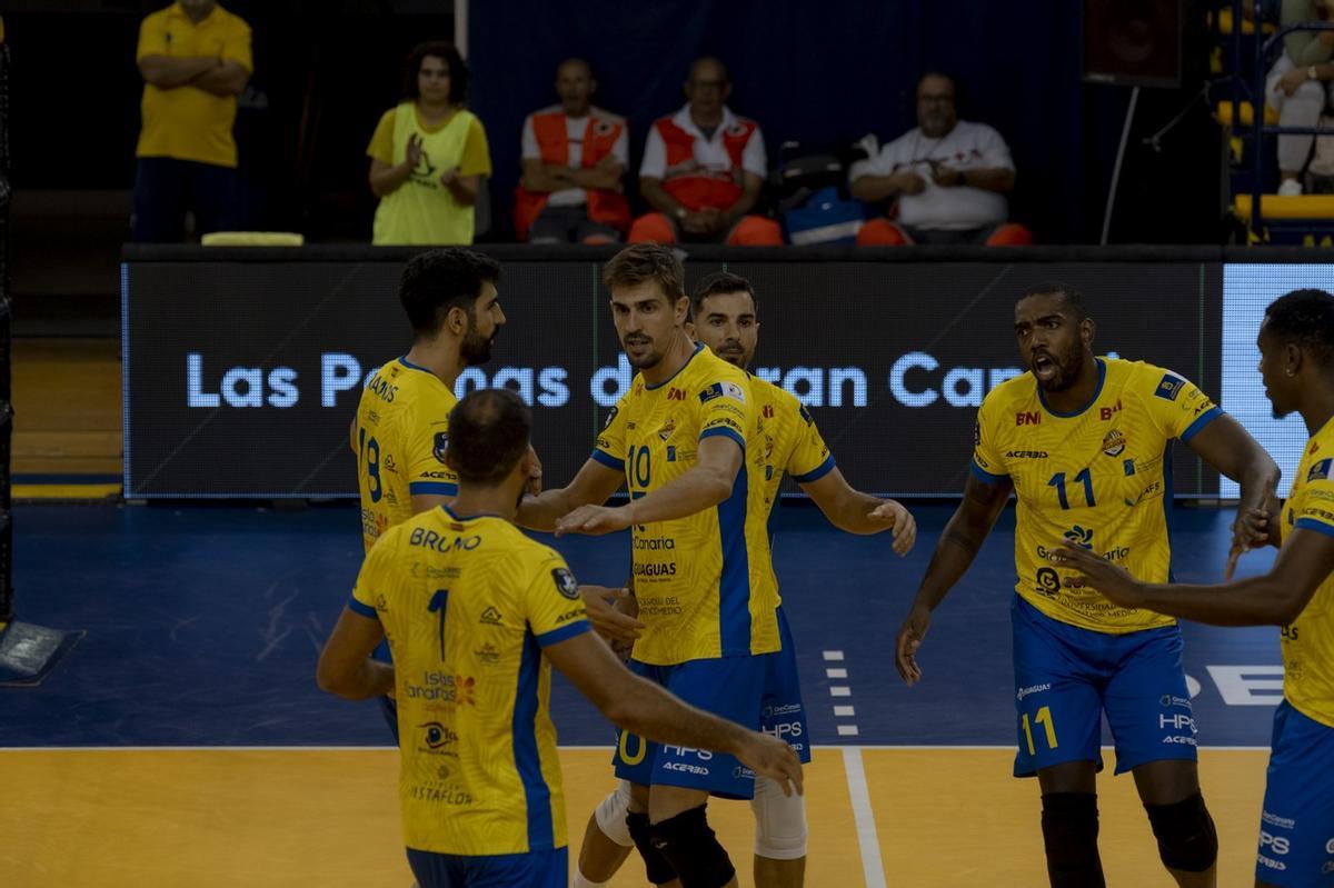 El CV Guaguas se mide este sábado al Unicaja Costa de Almería.