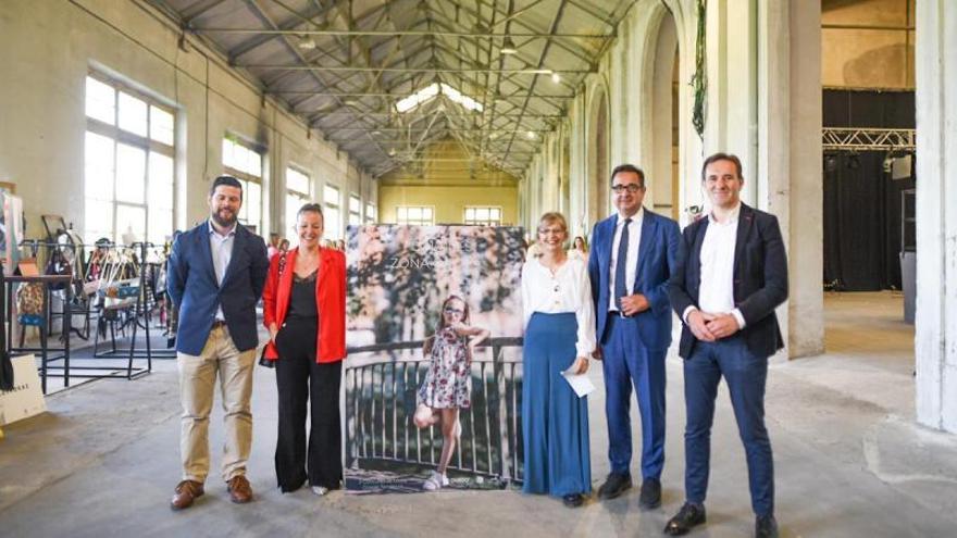 Las ganadoras del concurso «Oviedo Tendenza» en los actos de la III Semana de la Moda en la Fábrica de Armas.