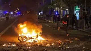 La Policia Nacional deté a València un menor per incitar als disturbis i saquejos de Blocus en Halloween