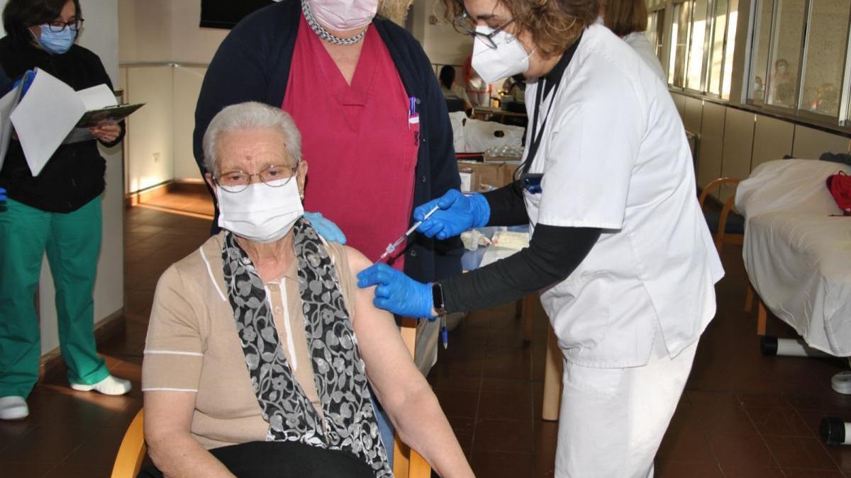 Castellón inicia la administración de la segunda dosis de la vacuna contra el coronavirus