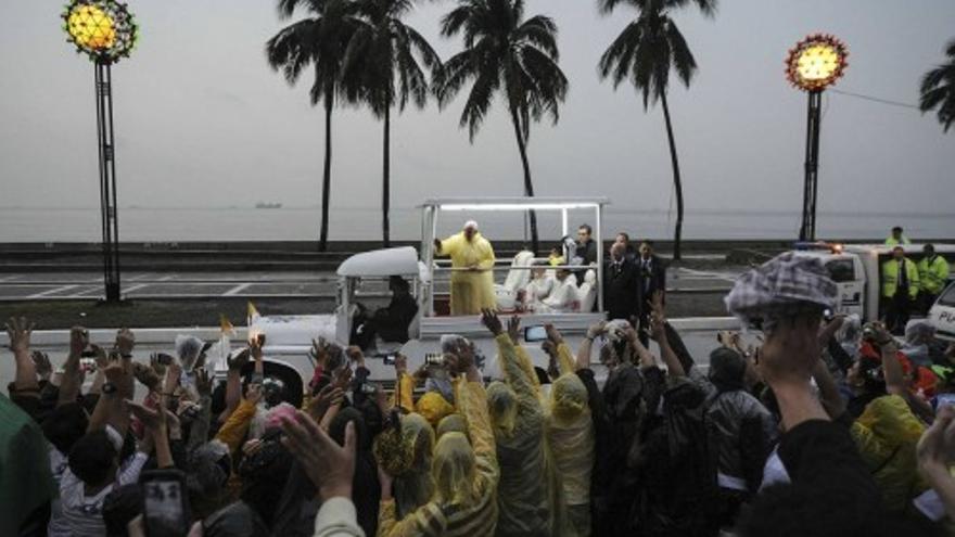 Multitudinaria misa del Papa en Manila