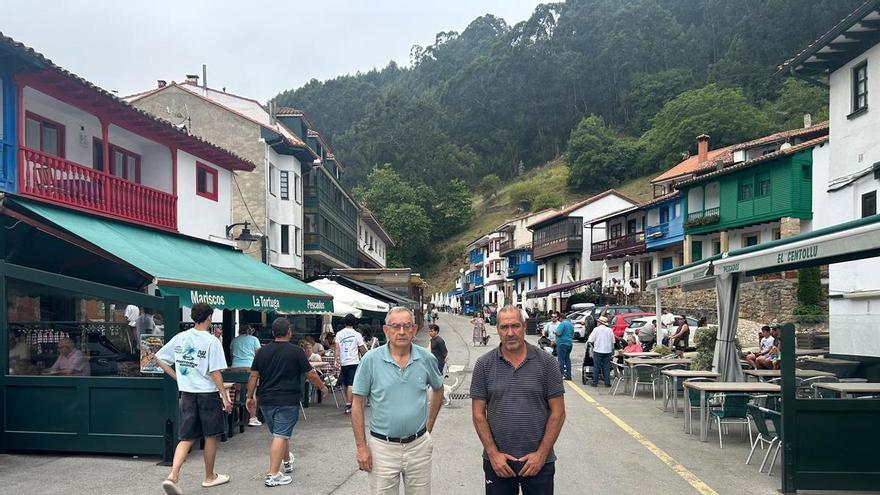 EN IMÁGENES: Valoraciones en Tazones del nuevo aparcamiento de pago y las cámaras para regular el acceso al casco histórico