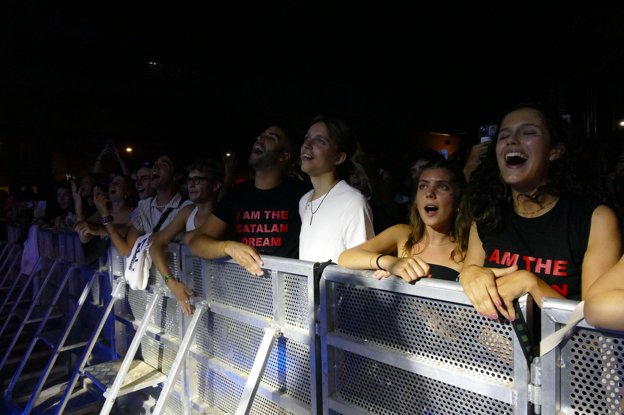 Llum, foc, confeti i molta música a la tercera nit d'Acústica