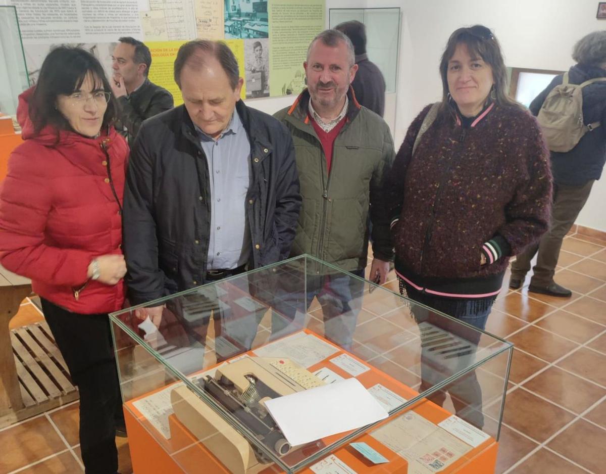 Docentes conocen el Museo de Ceadea de Ceadea de Aliste. | Ch. S.