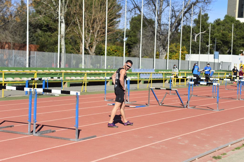 Atletismo nacional Máster sábado en la pista de Atletismo de Cartagena