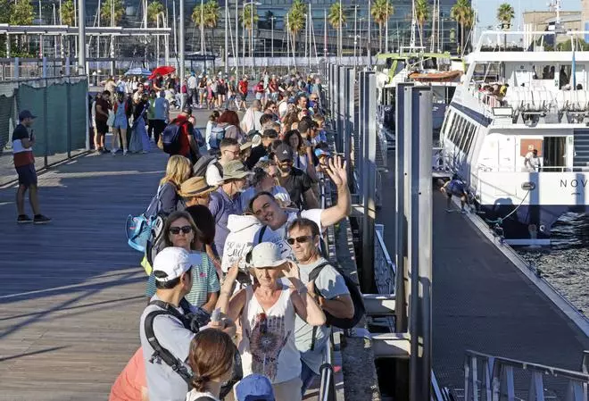 Últimos viajes del verano a las islas Cíes