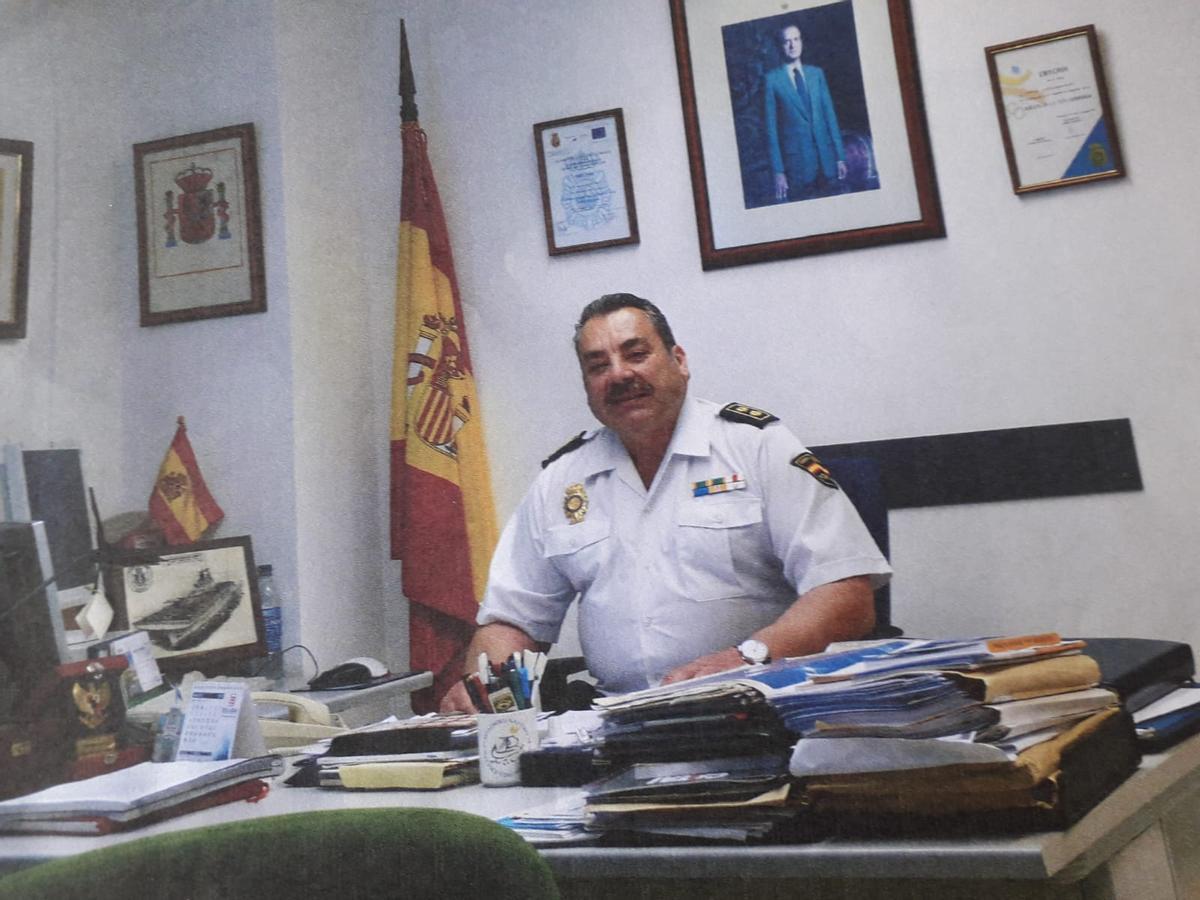 Miguel de Gracia los primeros años como jefe de la comisaría de la Policía Nacional-Fronteras Puerto.