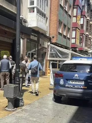 Cae una banda de colombianos por atracos en joyerías de Gijón