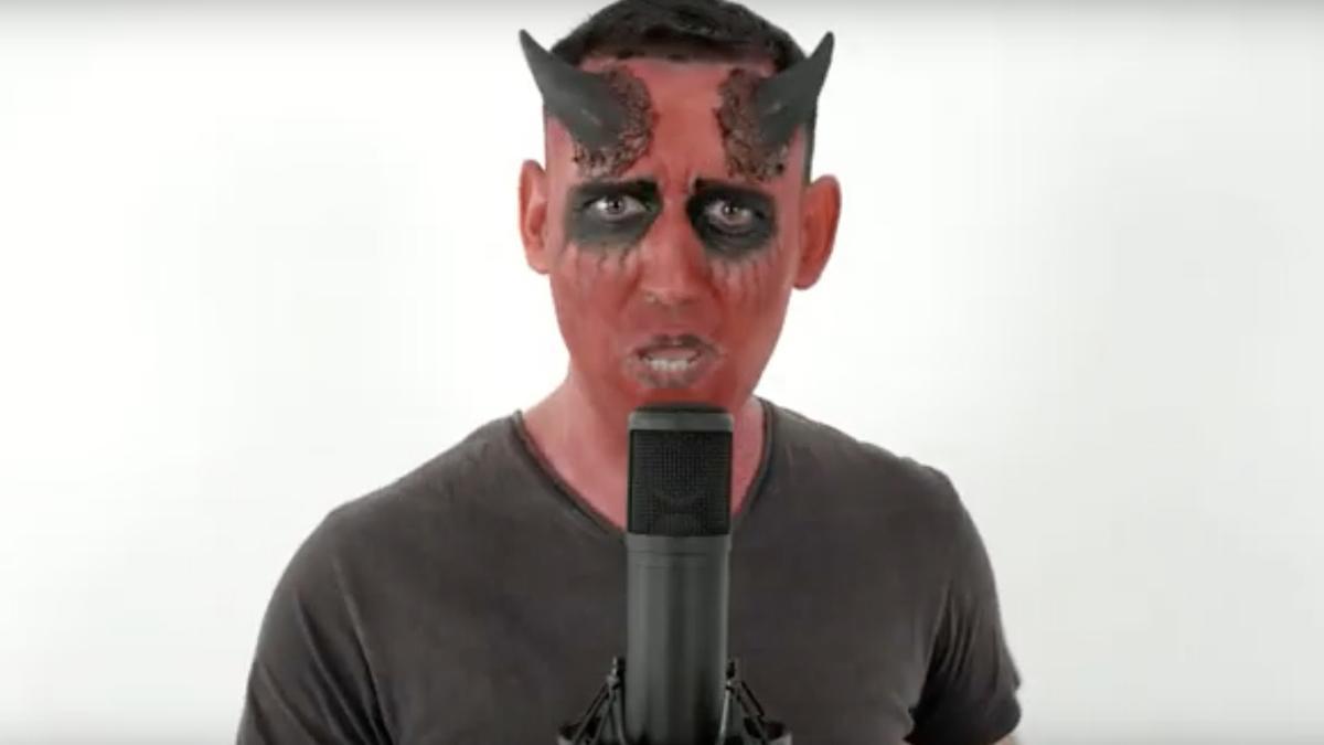 Roldán, caracterizado de demonio en el videoclip de su última canción 'Inocente de mí'