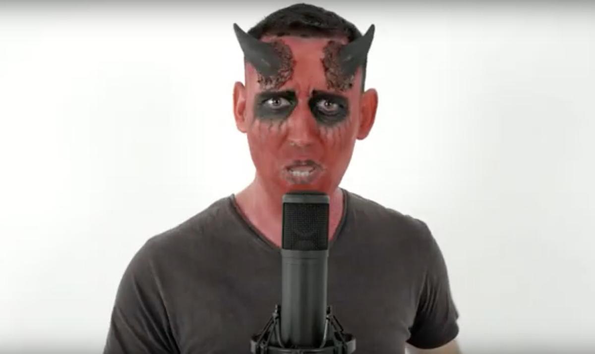 Roldán, caracterizado de demonio en el videoclip de su última canción 'Inocente de mí'