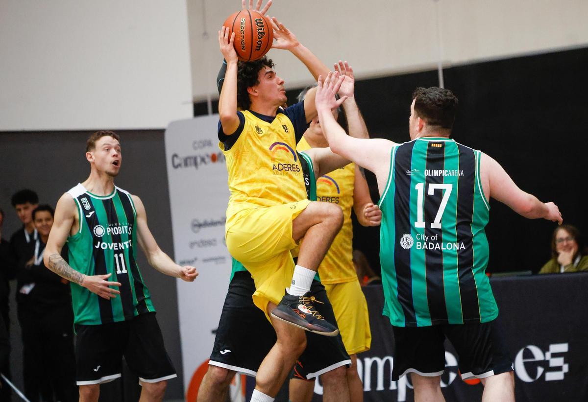 Éxito del Aderes Burjassot, equipo que representa al Valencia Basket en la Copa Campeones