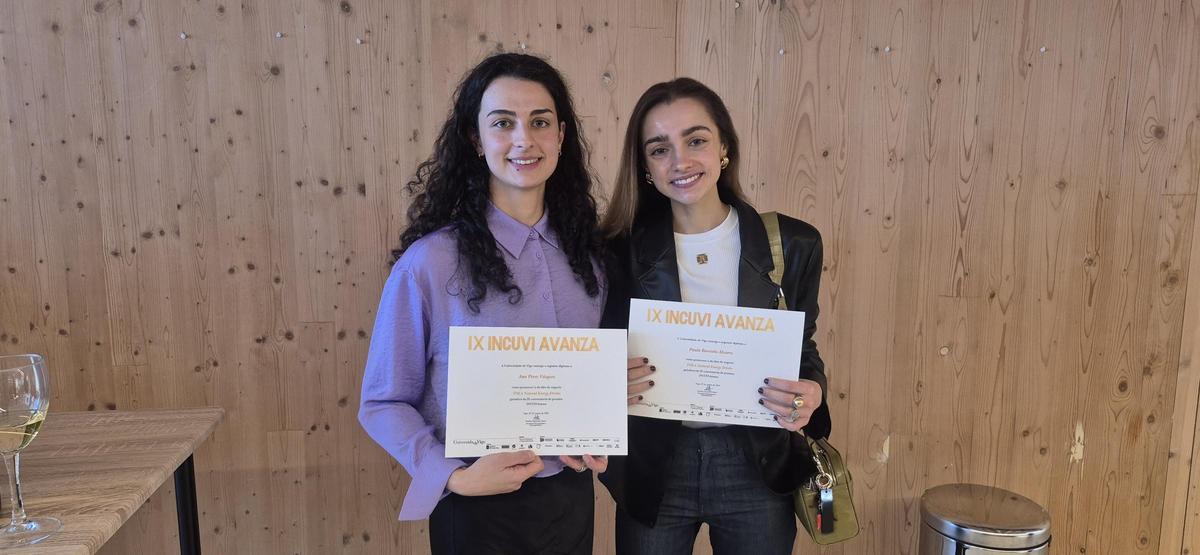 Ana Pérez y Paula Barciela, impulsan la bebida TOLA.