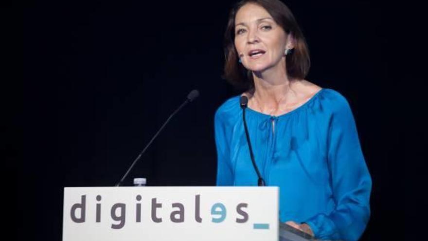 La ministra Reyes Maroto en el congreso de DigitalES.