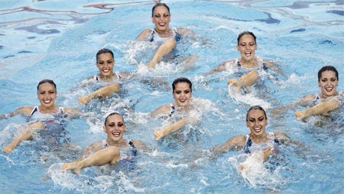 Equipo español de natación sincronizada durante la Final del Campeonato Europeo de Budapest en 2006