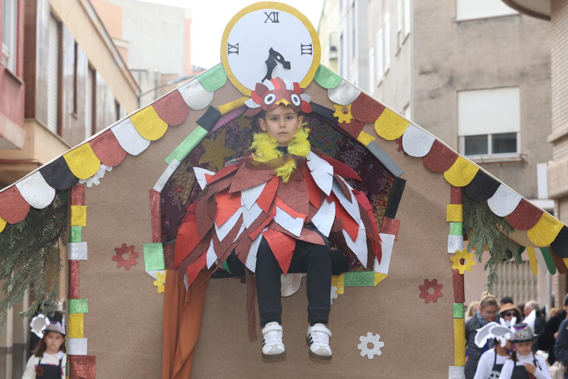 Búscate en las fotos: Burriana disfruta con la Cabalgata del Ninot Infantil