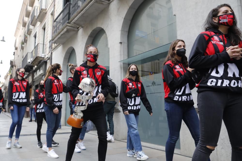 L'Uni comparteix l'alegria de la Copa amb l'afició