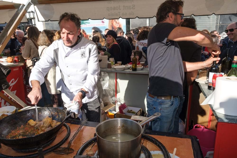 Los vecinos pudieron disfrutar de una tradicional y divertida jornada gastronómica