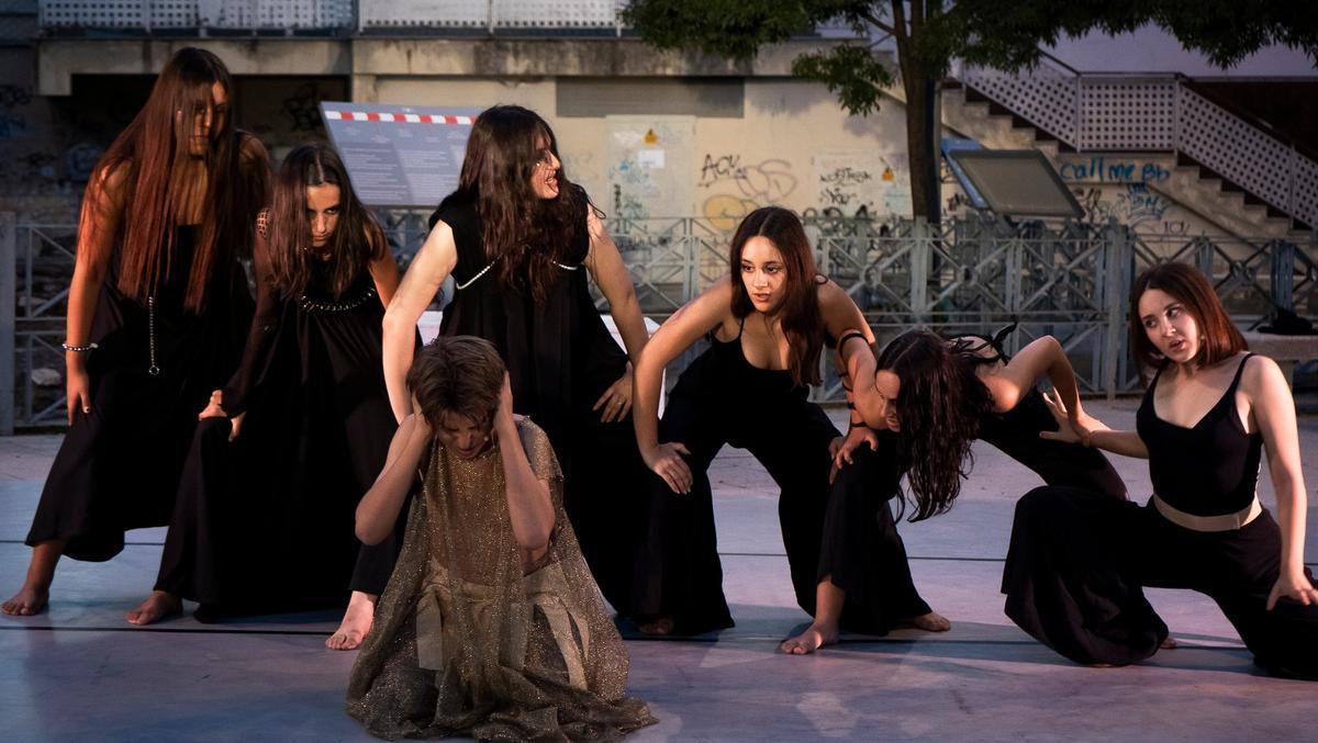 Alumnos de la escuela de teatro TAPTC? de Mérida.