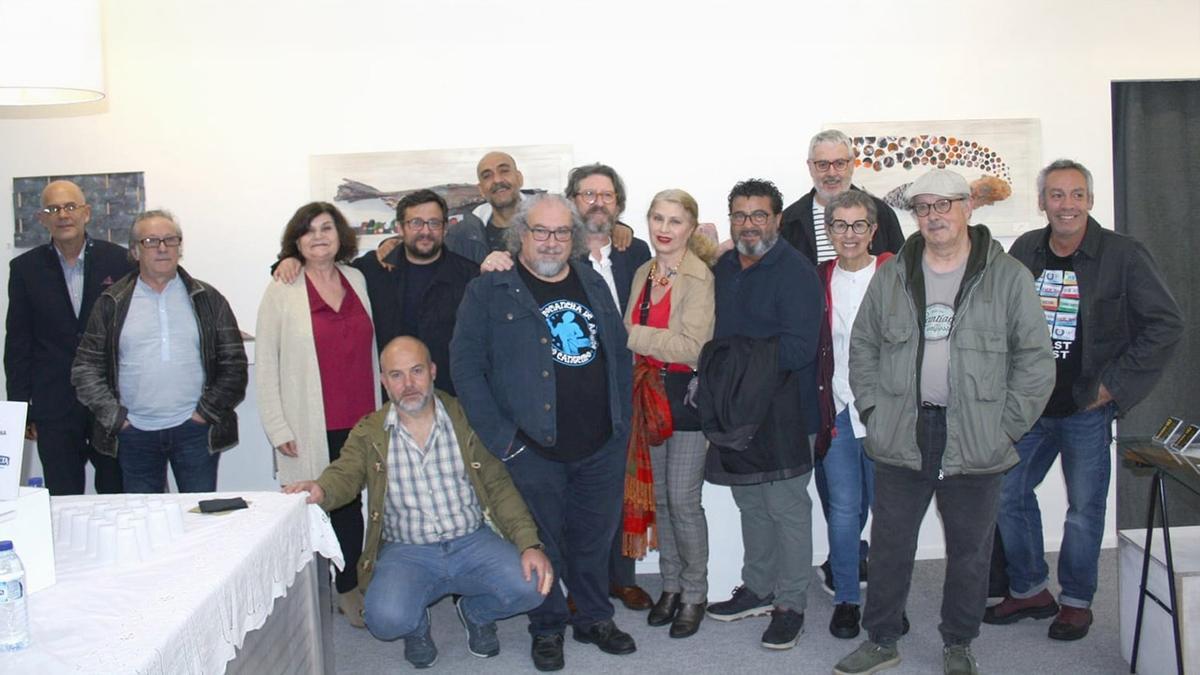 Figuras destacadas de arte que acudieron a la inauguración en Quadro de la exposición del artista multidisciplinar Ucha