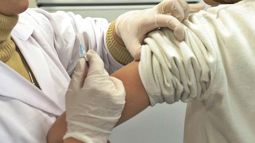 La vacunación no covid de niños en Baleares: Cae un 40% la cobertura de la varicela o el sarampión al no poder ir al pediatra