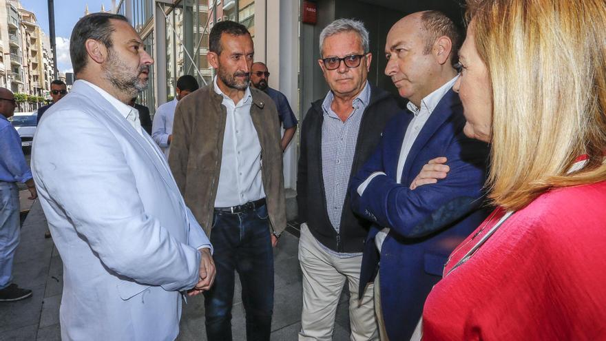 El ‘sanchismo’ alicantino trata de desvincularse de Ábalos