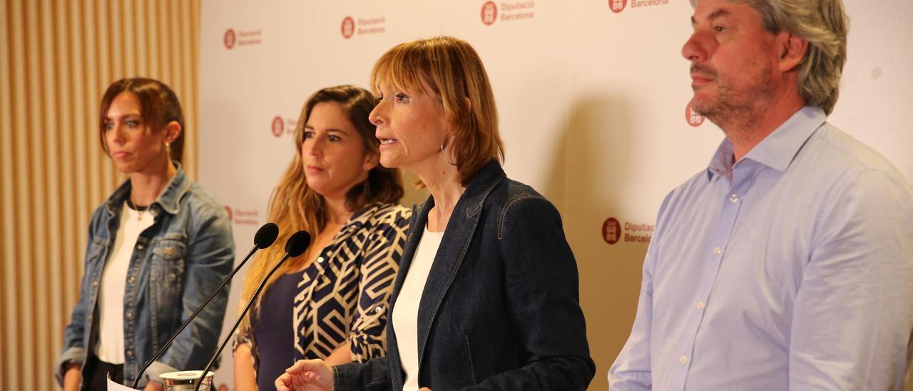 La presidenta de la Diputación de Barcelona, Lluïsa Moret, en rueda de prensa.