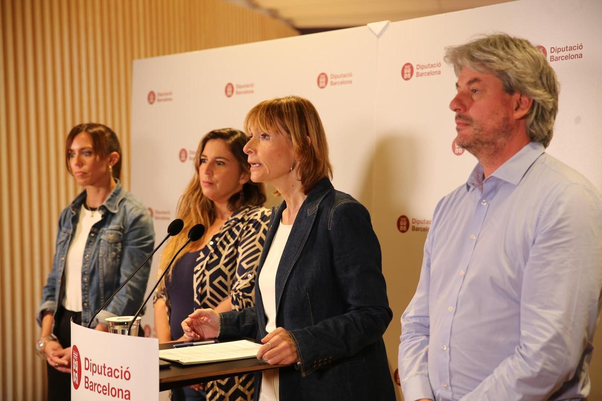 La presidenta de la Diputación de Barcelona, Lluïsa Moret, en rueda de prensa. La presidenta de la Diputación de Barcelona, Lluïsa Moret, en rueda de prensa.