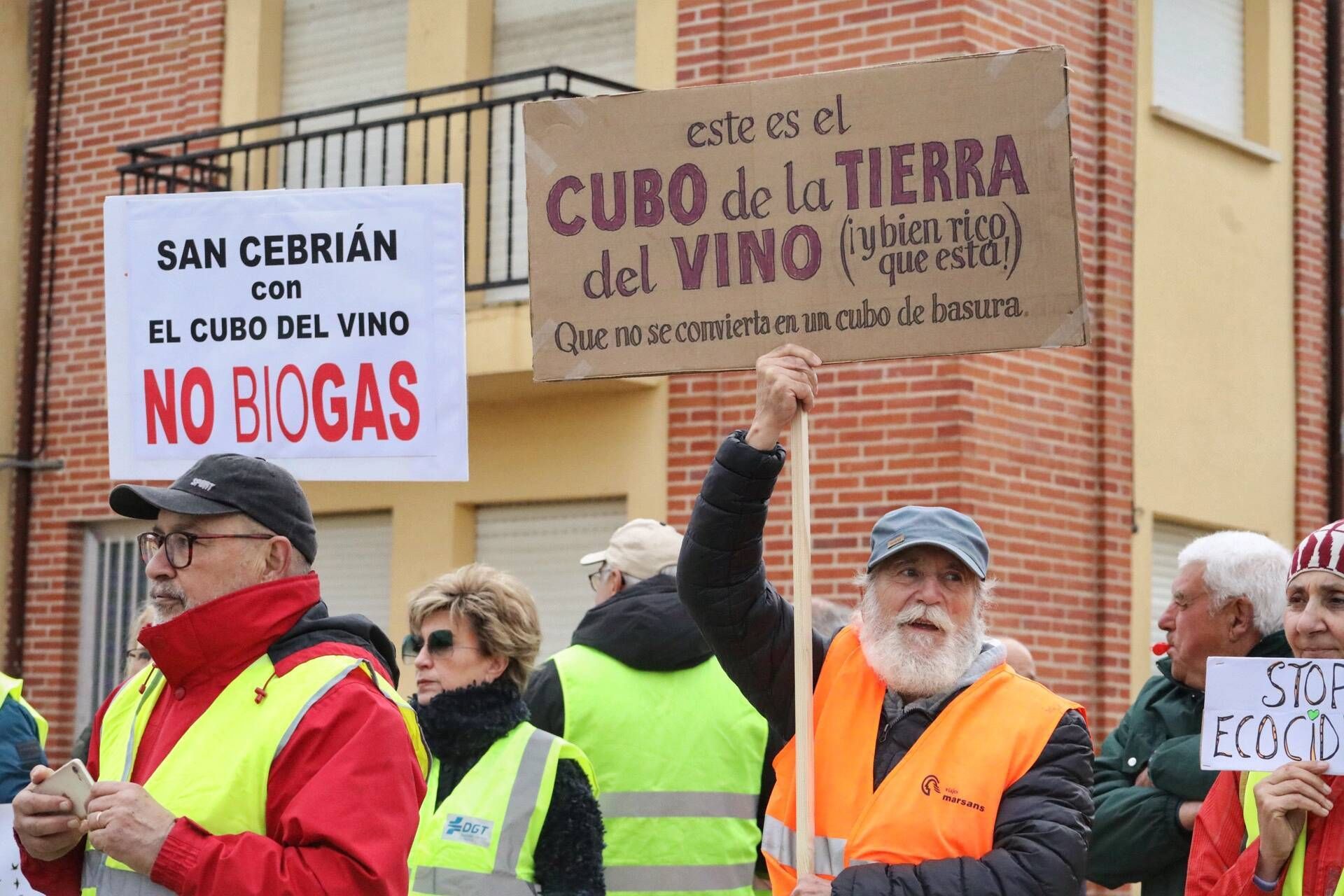 El frente contra el biogás reúne a más de 300 personas en El Cubo