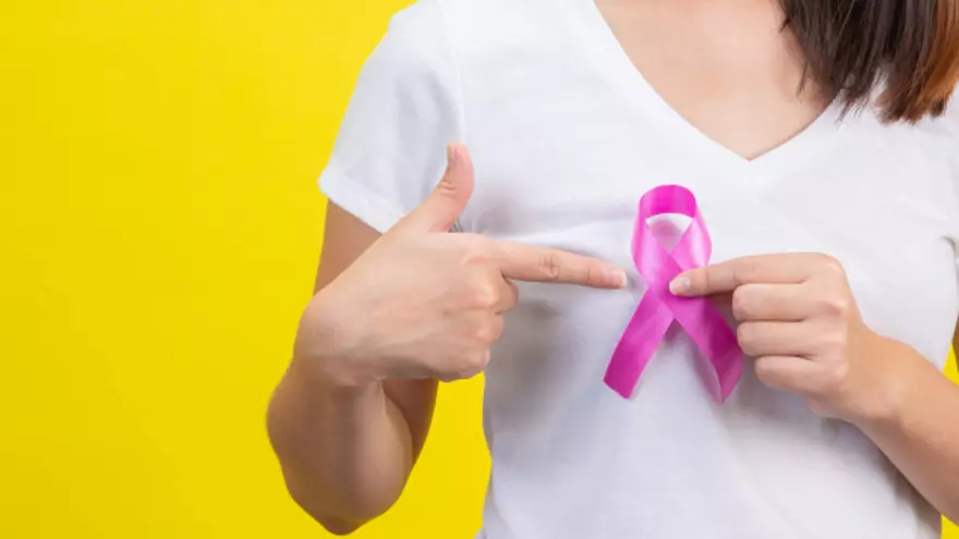 Pacientes de cáncer de mama denuncian largas esperas para ser operadas