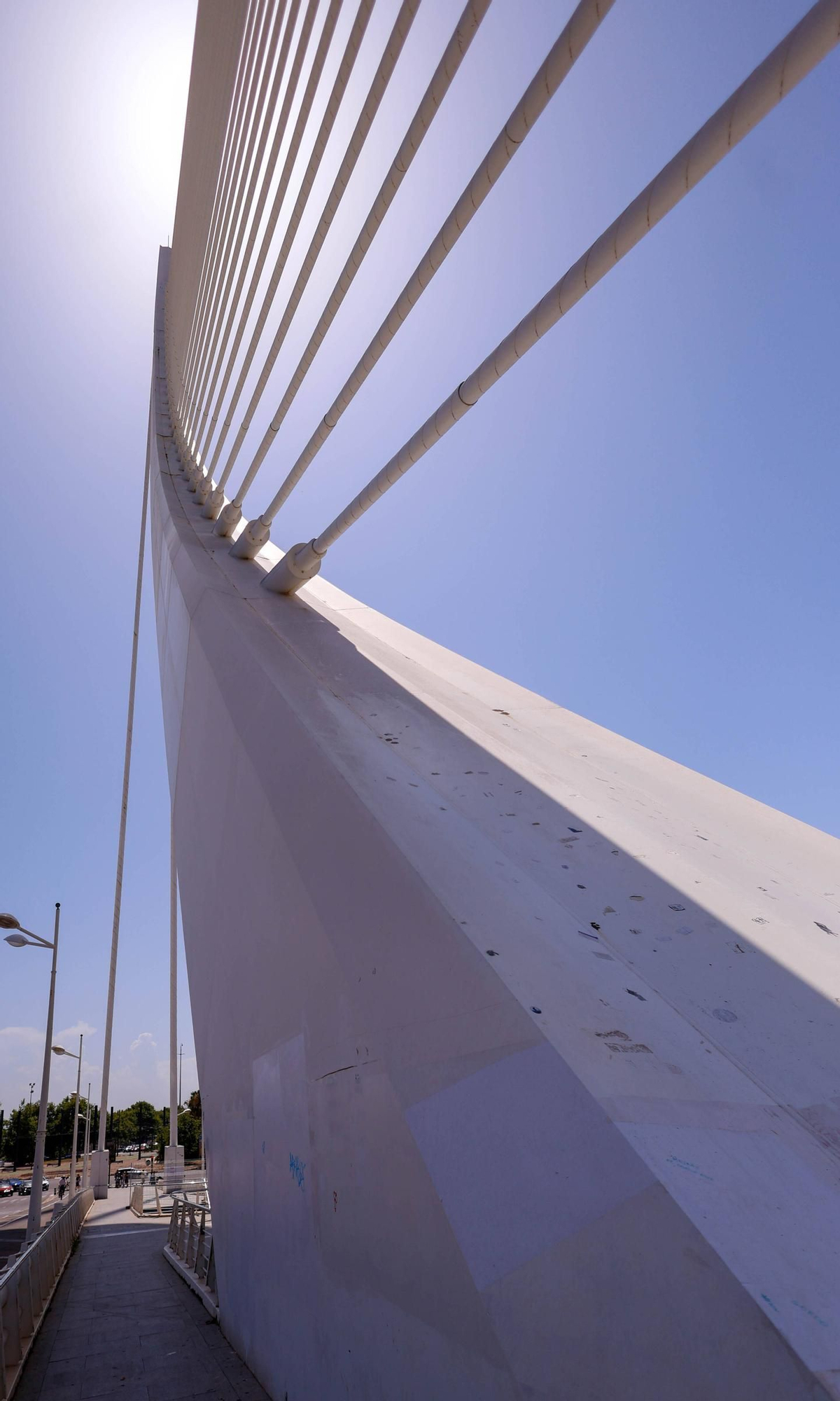 A reparación el puente atirantado de l'Assut de l'Or