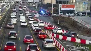 Importantes retenciones en la avenida Alfonso Molina de A Coruña por un accidente en la tarde de este miércoles