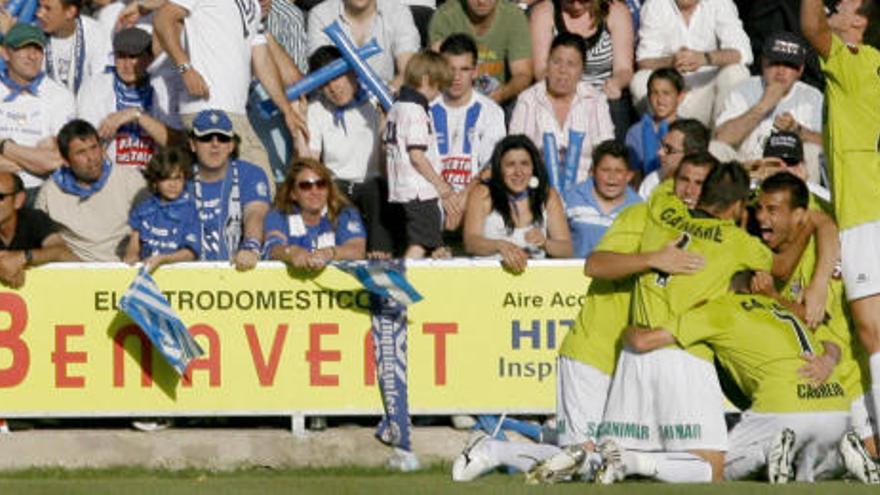 Una imagen del enfrentamiento en El Collao en 2009.