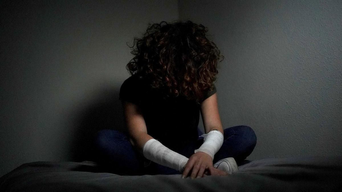 Casi la mitad de los adolescentes dicen sufrir problemas mentales: 9 de cada 10 no piden ayuda.