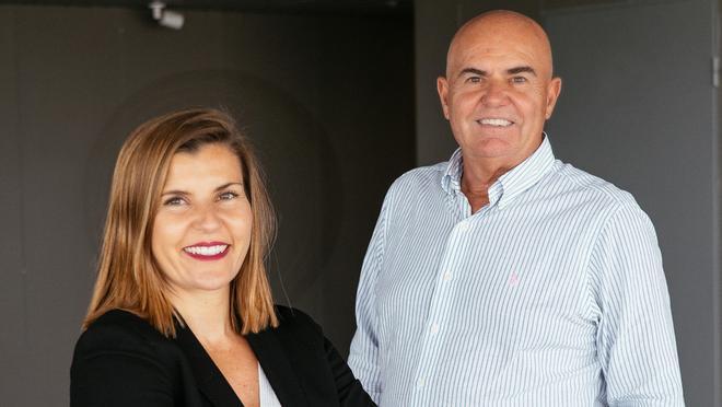 Dimes, diretes y joyas, ¿pero qué hizo Zapatero para que le prestaran 53 millones a Plus Ultra?