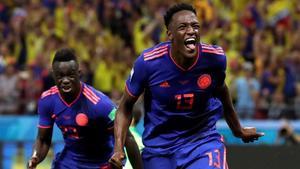 Yerry Mina celebra el gol marcado ante Polonia