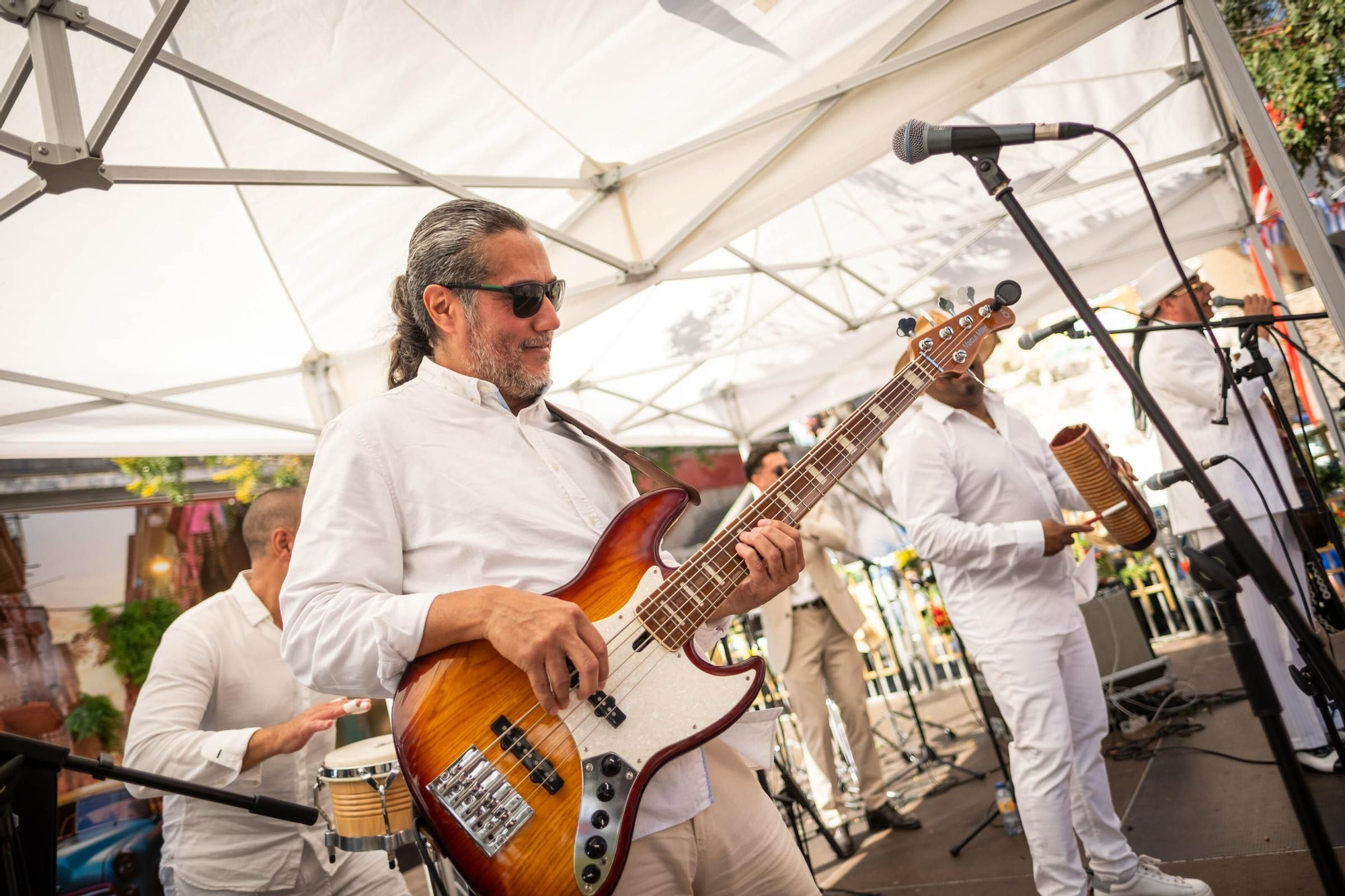 Santa Cruz celebra su segundo Carnaval de día