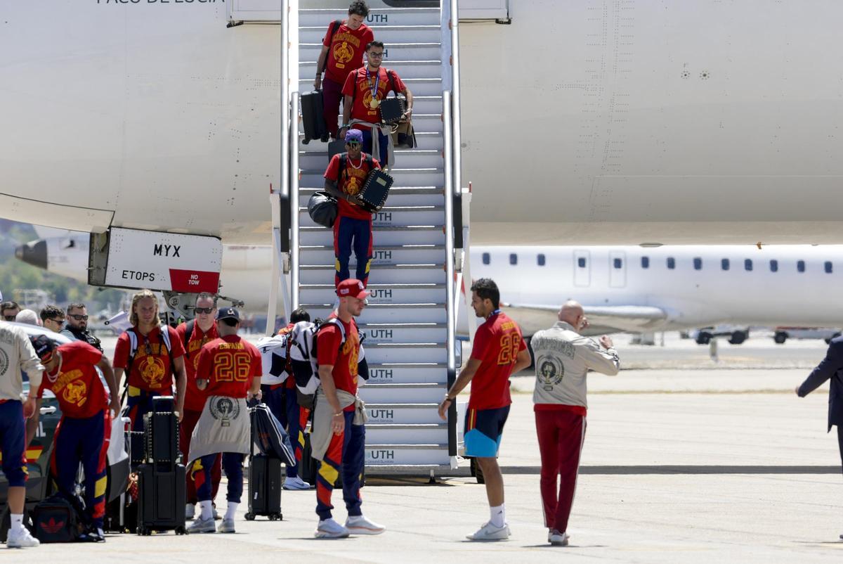 La Selección aterriza en Madrid tras proclamarse como campeona en el Mundial