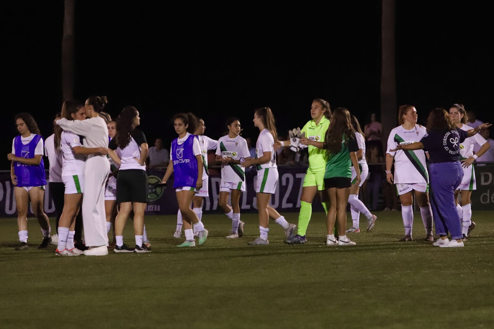 La eliminatoria de la Copa de la Reina de fútbol entre el Córdoba CF y el Juan Grande en imágenes