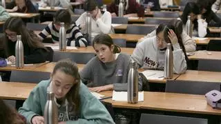 La UPC acoge la primera Olimpiada Matemática Catalana Femenina para romper con el síndrome de la impostora en la adolescencia