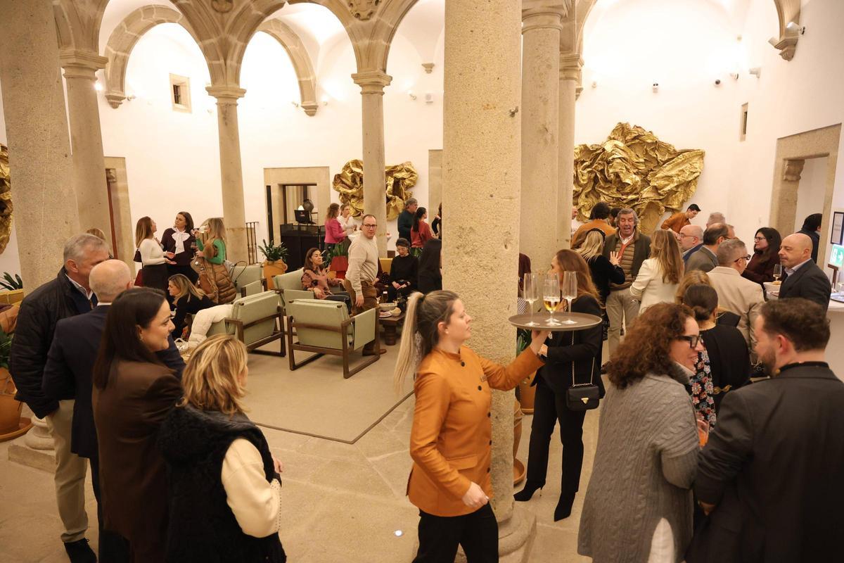 Una gominola inspirada en la gorra de montermoseña refuerza la promoción turística de Cáceres Una gominola inspirada en la gorra de montermoseña refuerza la promoción turística de Cáceres