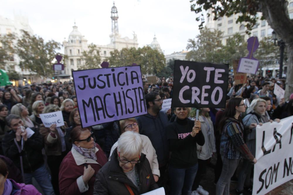 Protesta en València contra la "justicia machista"