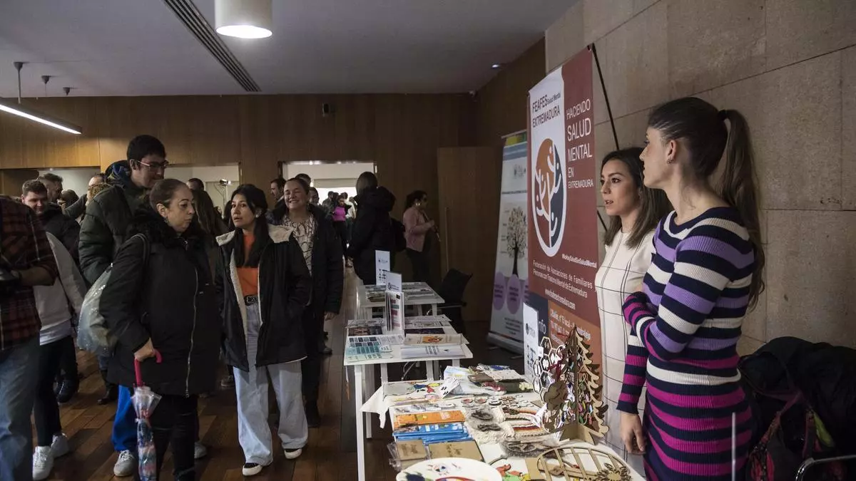 Último día para inscribirse en una lanzadera de empleo y 'Respira música' hoy en Cáceres