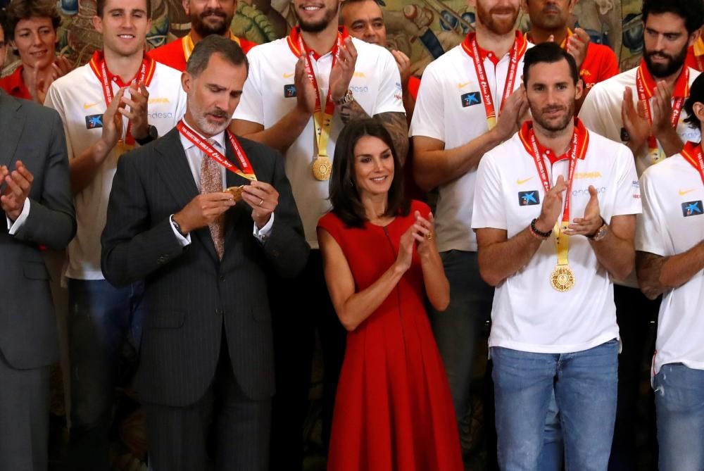 Los Reyes reciben a la selección de Baloncesto.