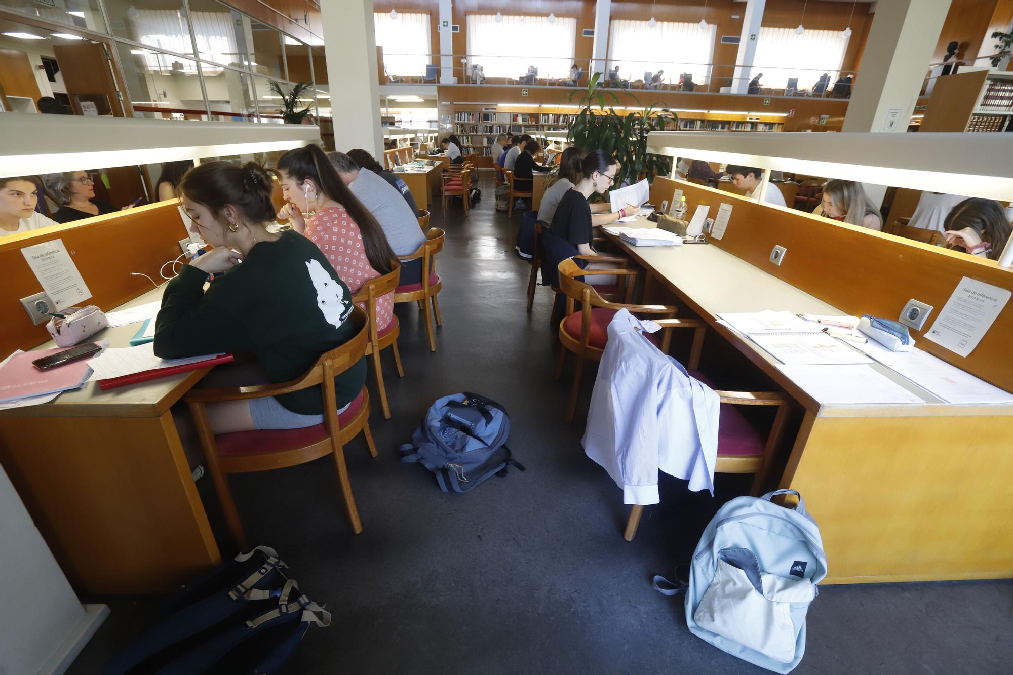 Aforo completo en las bibliotecas aragonesas en las últimas horas antes de la Evau