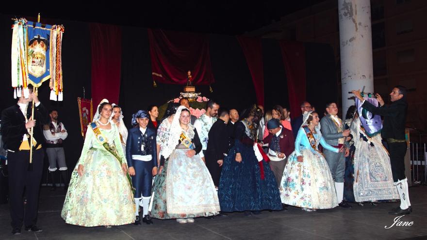 Búscate en la ofrenda y la entrega de premios de las fallas de Oliva